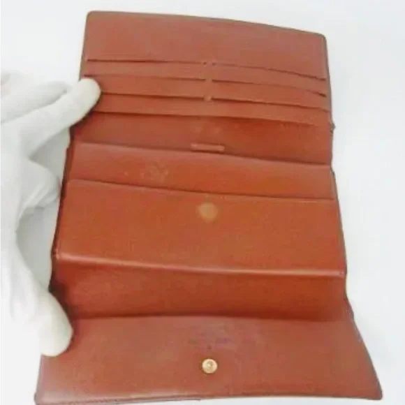 Louis Vuitton LV Long Wallet - 8”x4” - Picture 4 of 11